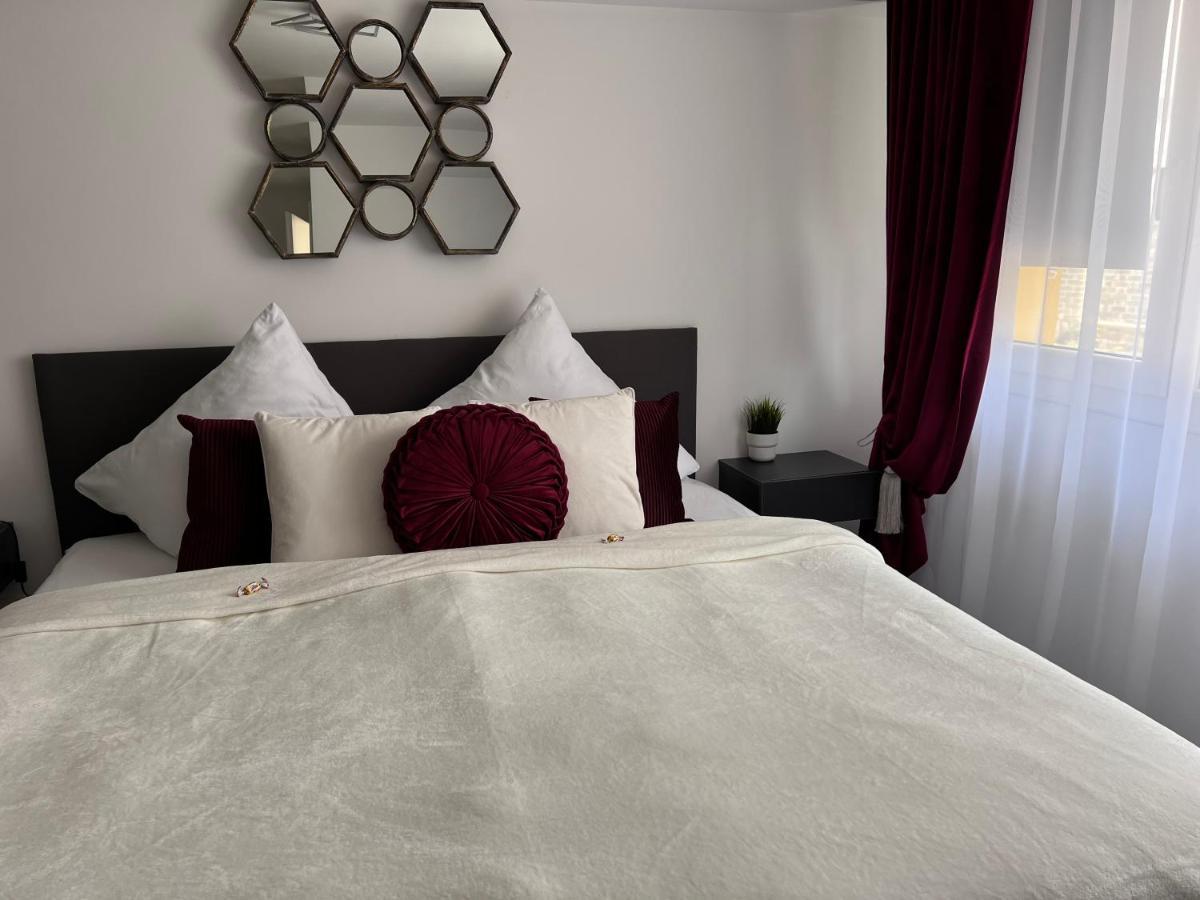 Prime Host Dream Apartment Karlsruhe Ngoại thất bức ảnh