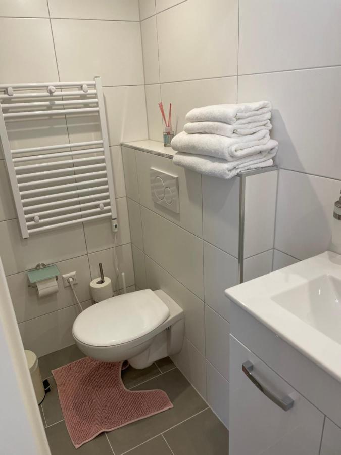 Prime Host Dream Apartment Karlsruhe Ngoại thất bức ảnh