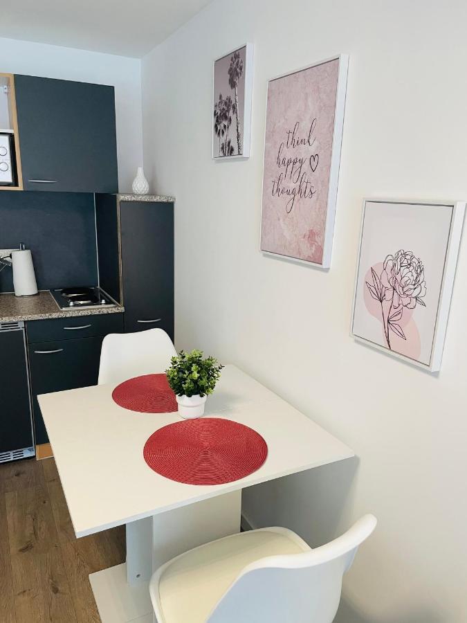 Prime Host Dream Apartment Karlsruhe Ngoại thất bức ảnh