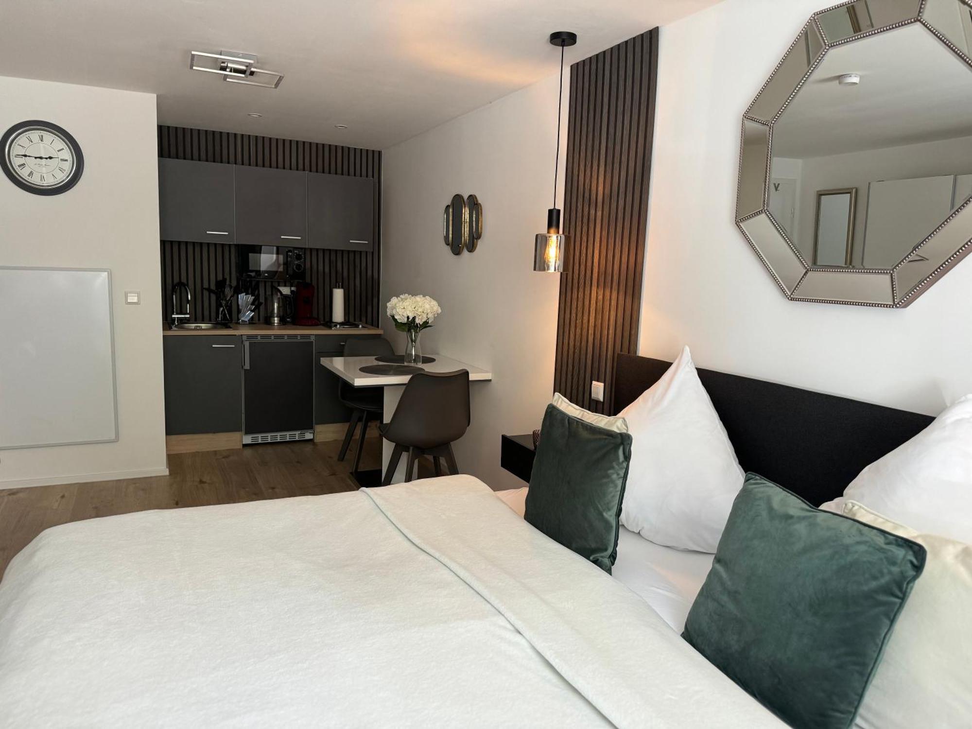Prime Host Dream Apartment Karlsruhe Ngoại thất bức ảnh